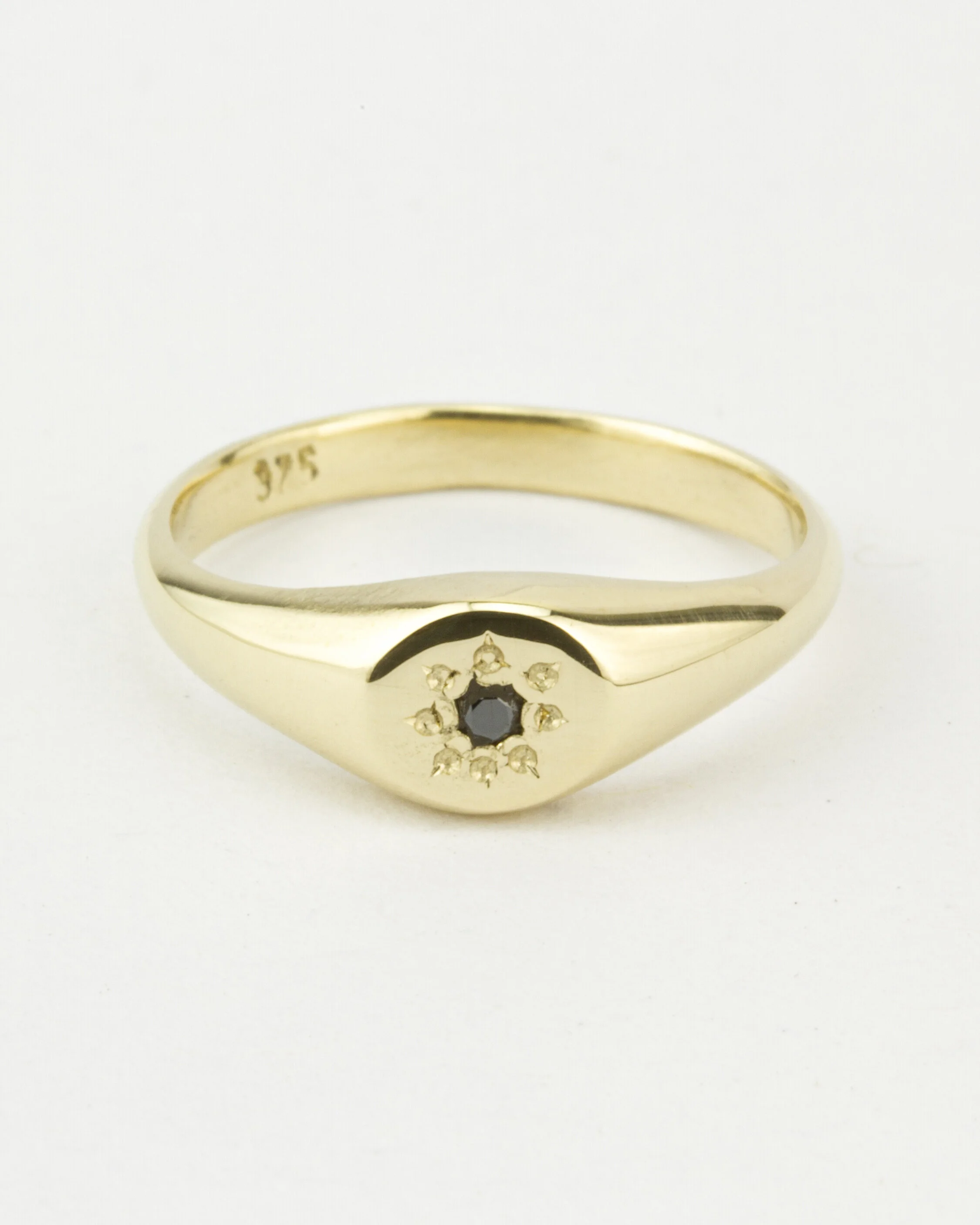 Oval Signet Ring — Henson and Gold